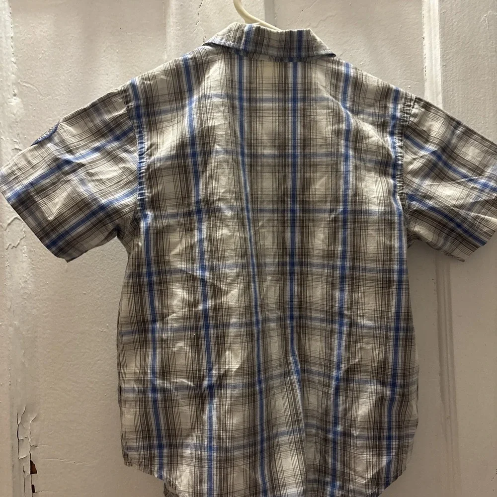 Timberland Boys Size 6 Short‎ Sleeved Button Up Dress Shirt, Blue And Brown